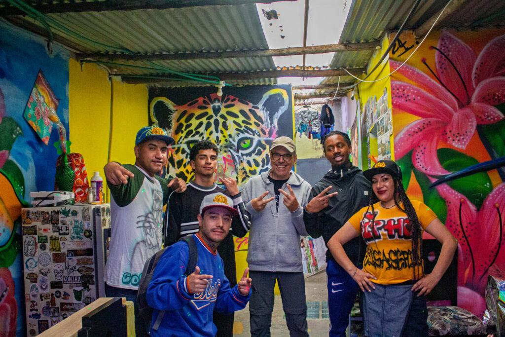 Ciudad Bolivar Transmicable Social & Art Tour