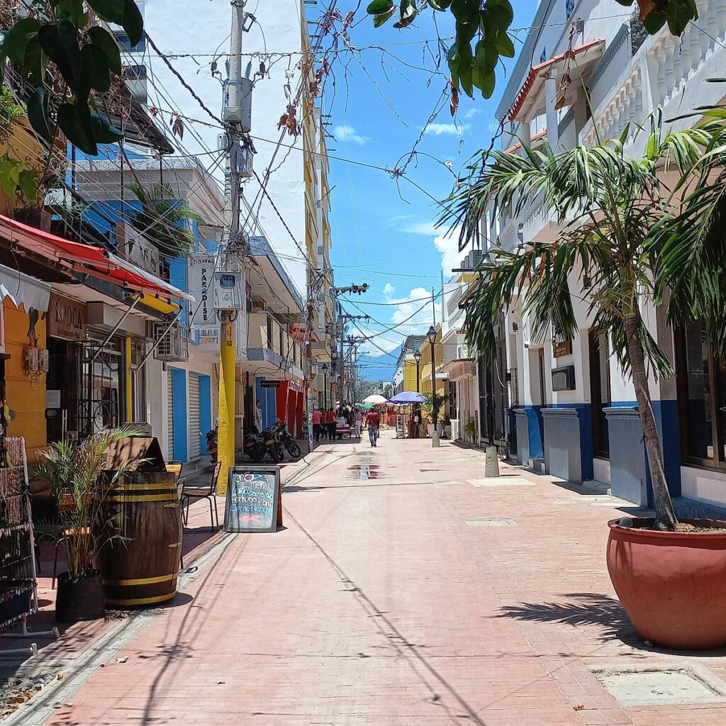 Santa Marta Historic Center Tour, Tayrona Gold Museum & Premium Coffee Tasting